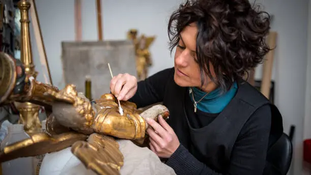 Antiques & Art